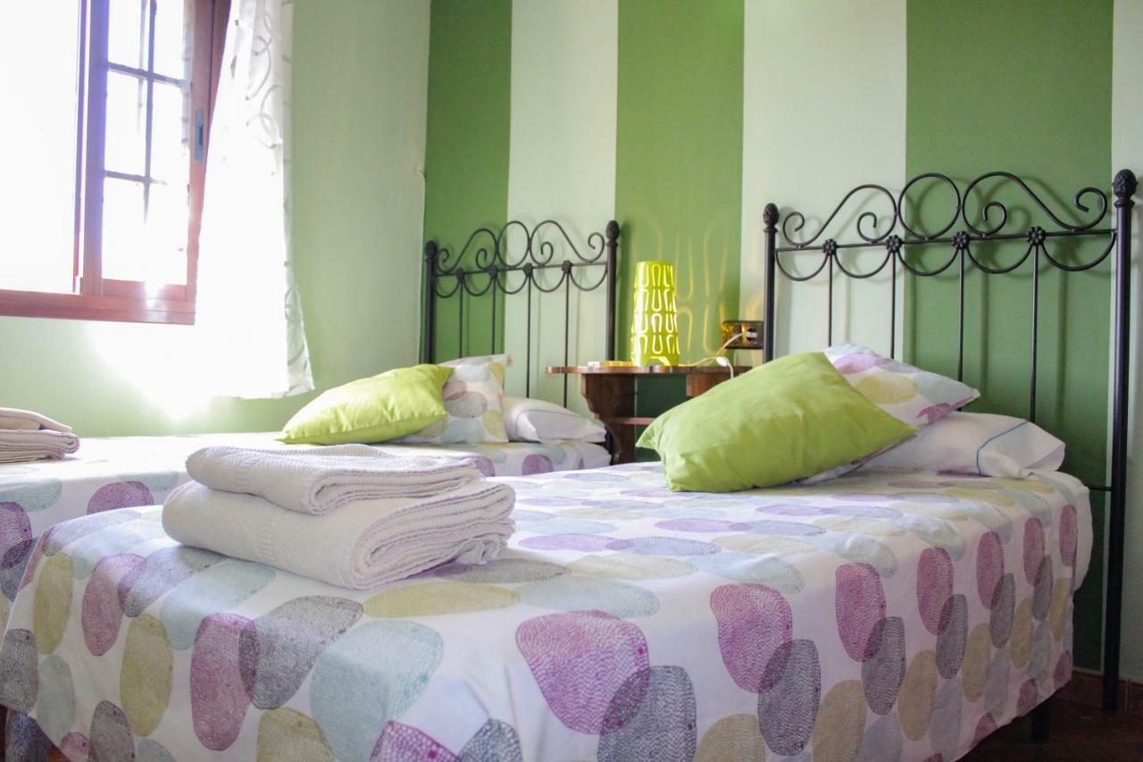 Casa De Teones Guest House Montecorto Luaran gambar