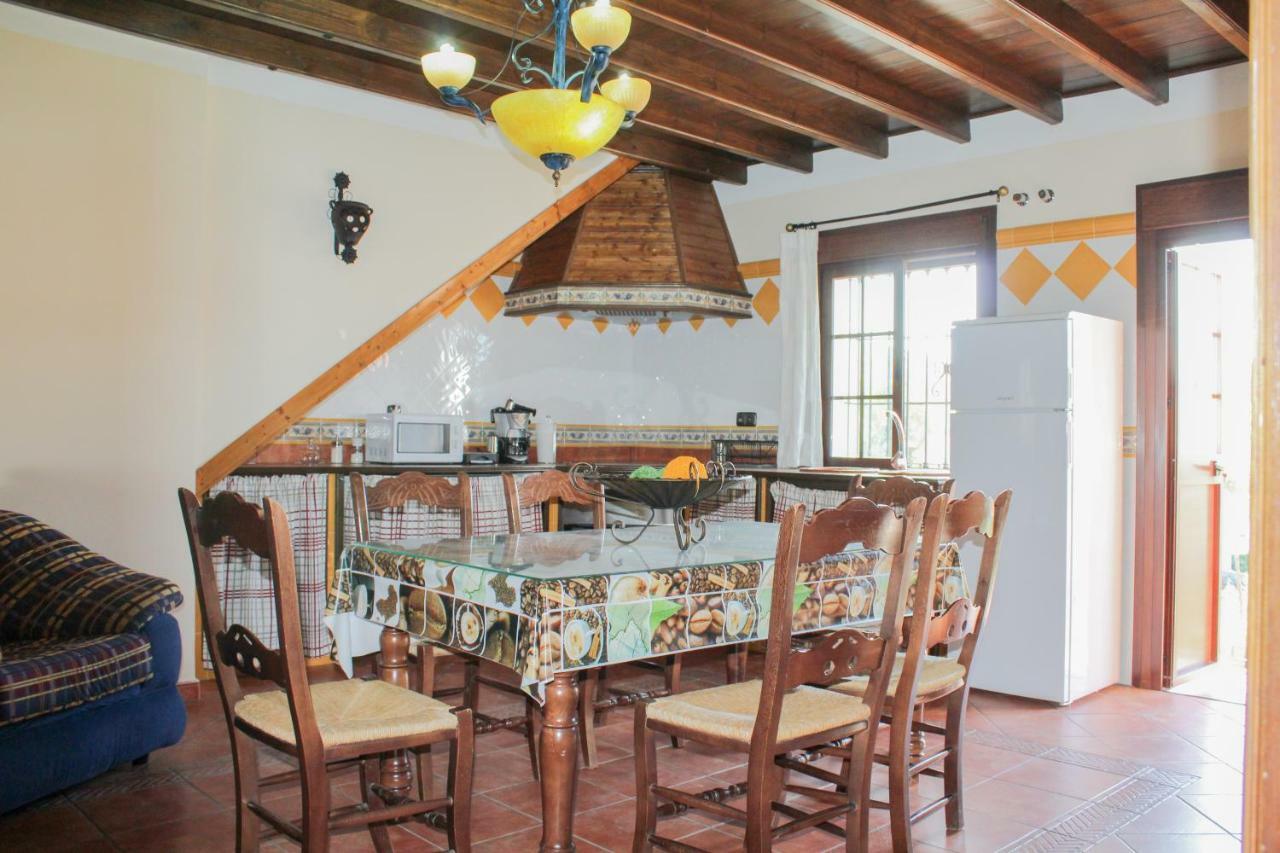 Casa De Teones Guest House Montecorto Luaran gambar