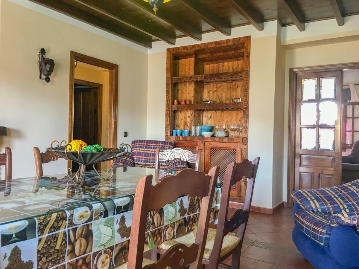 Casa De Teones Guest House Montecorto Luaran gambar