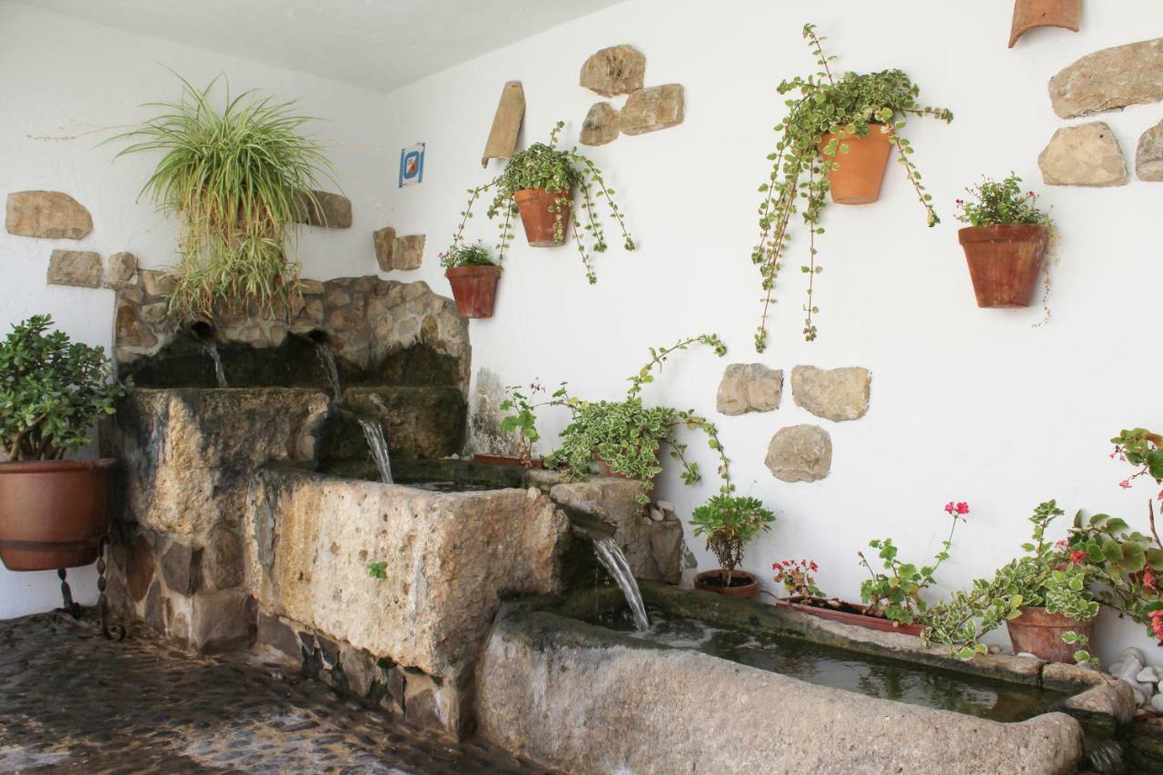 Casa De Teones Guest House Montecorto Luaran gambar